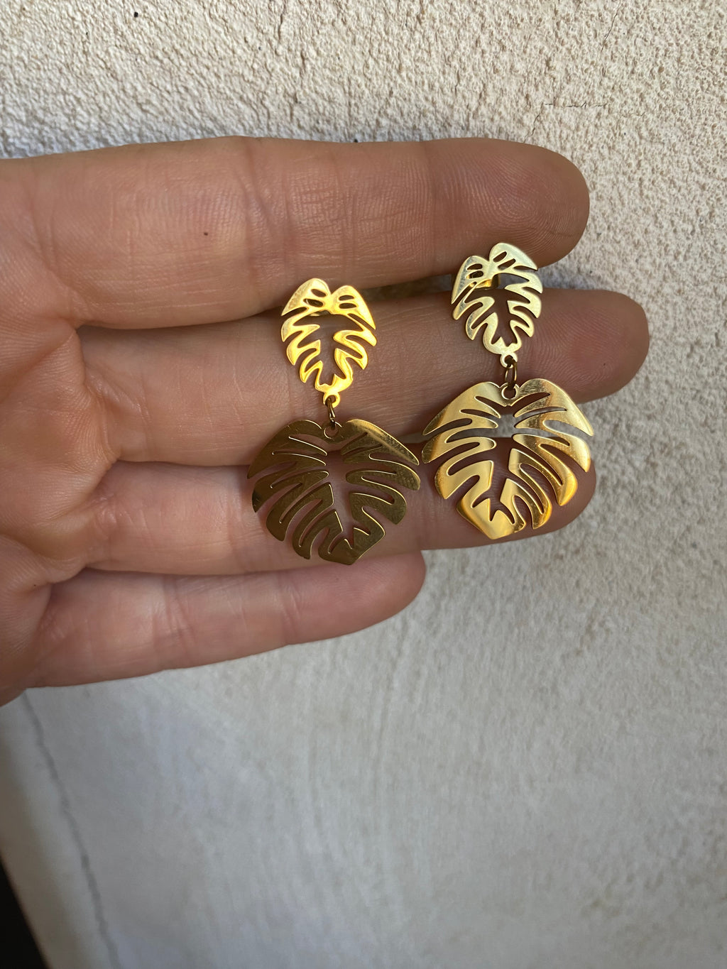 boucle d’oreille clou pendante feuille tropicale ajouré acier inoxydable