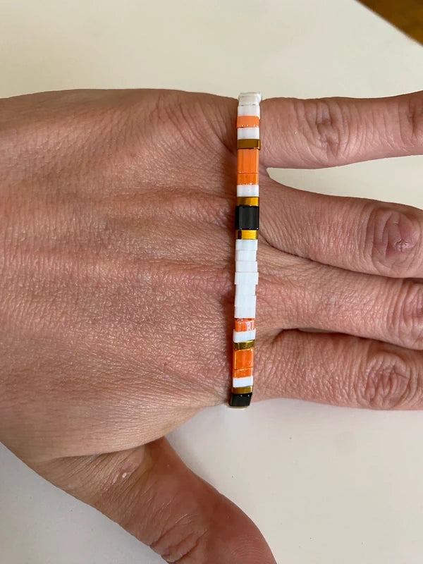 Bracelet fin grande taille élastique half tila blanc noir orange été asymétrique artisanale