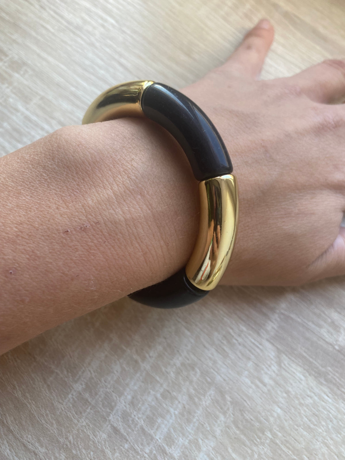 Bracelet élastique à grosse perle fait main
