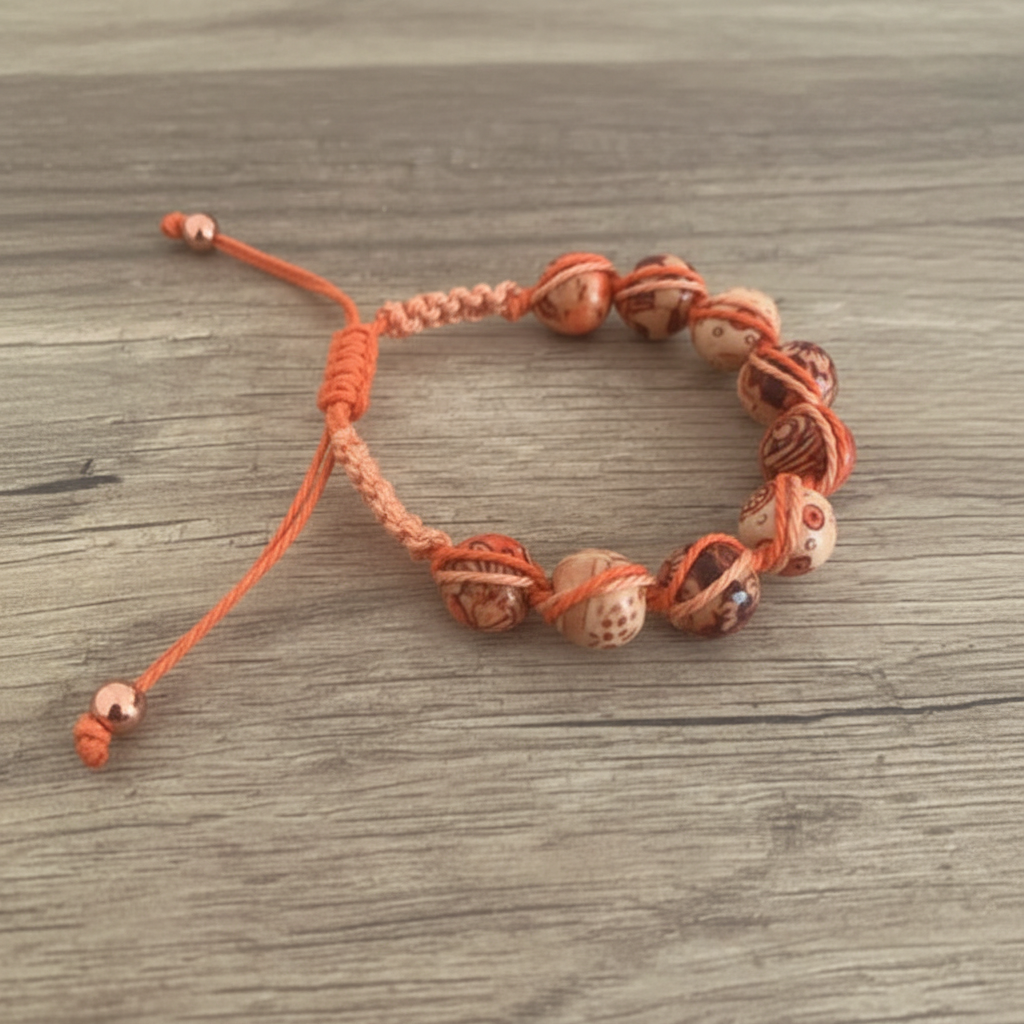 Bracelet Shambala ajustable en perles de bois orange corail