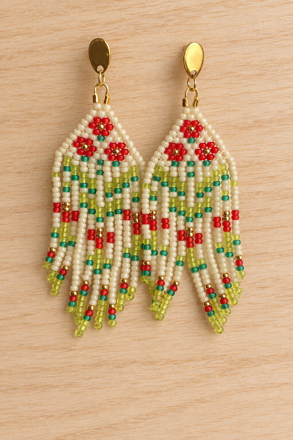 Boucles d’oreilles pendantes en perles Miyuki, motif fleuri ivoire et rouge
