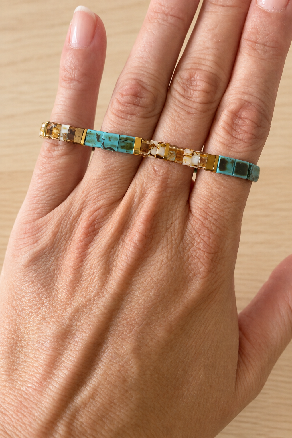 Bracelet fin élastique Half Tila turquoise marbré, ambre et doré