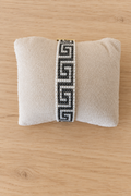 Bracelet Miyuki tissé à motif grec blanc et gris-noir fumé